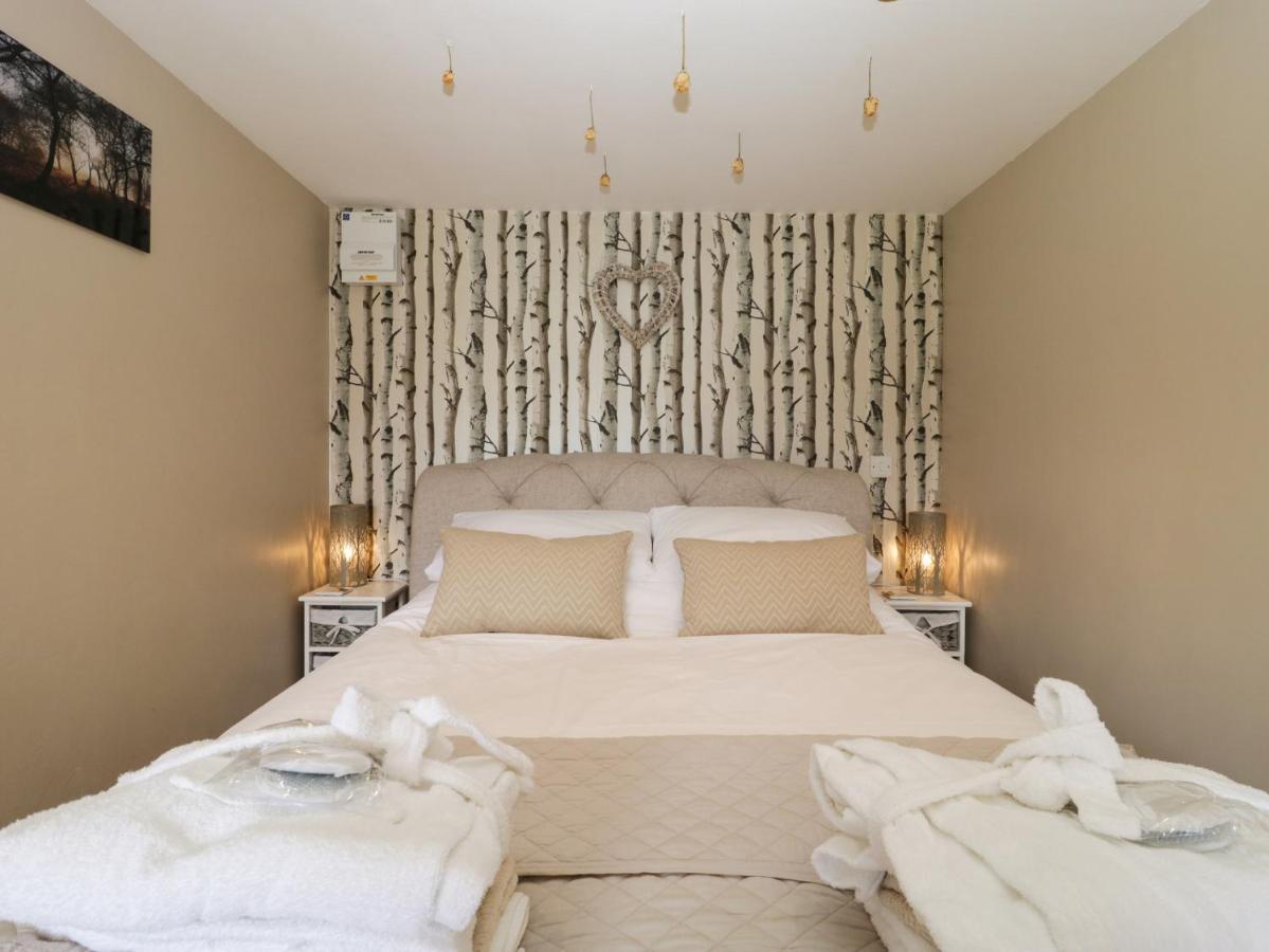 Pheasant Lodge Уимборн Минстър Екстериор снимка